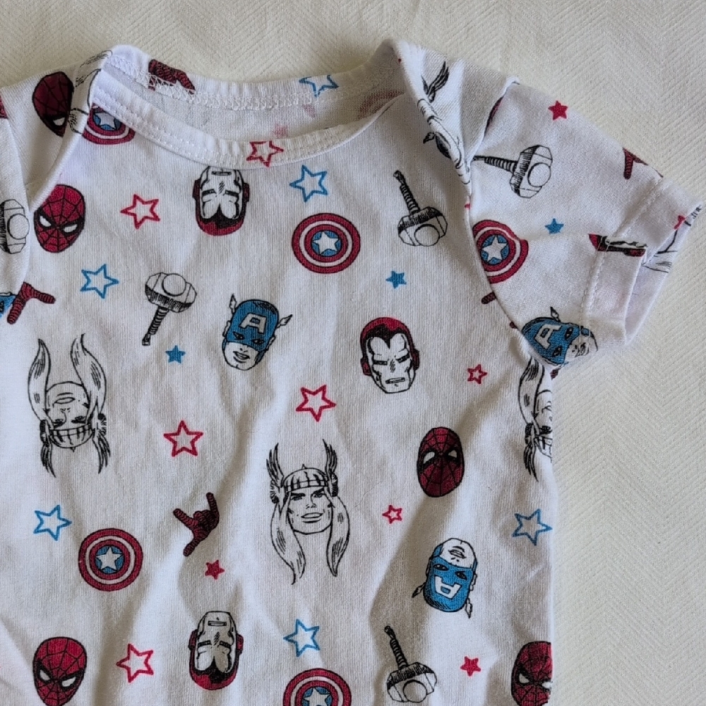 marvel avengers short sleeve bodysuit diaper shirt 0-3 months baby